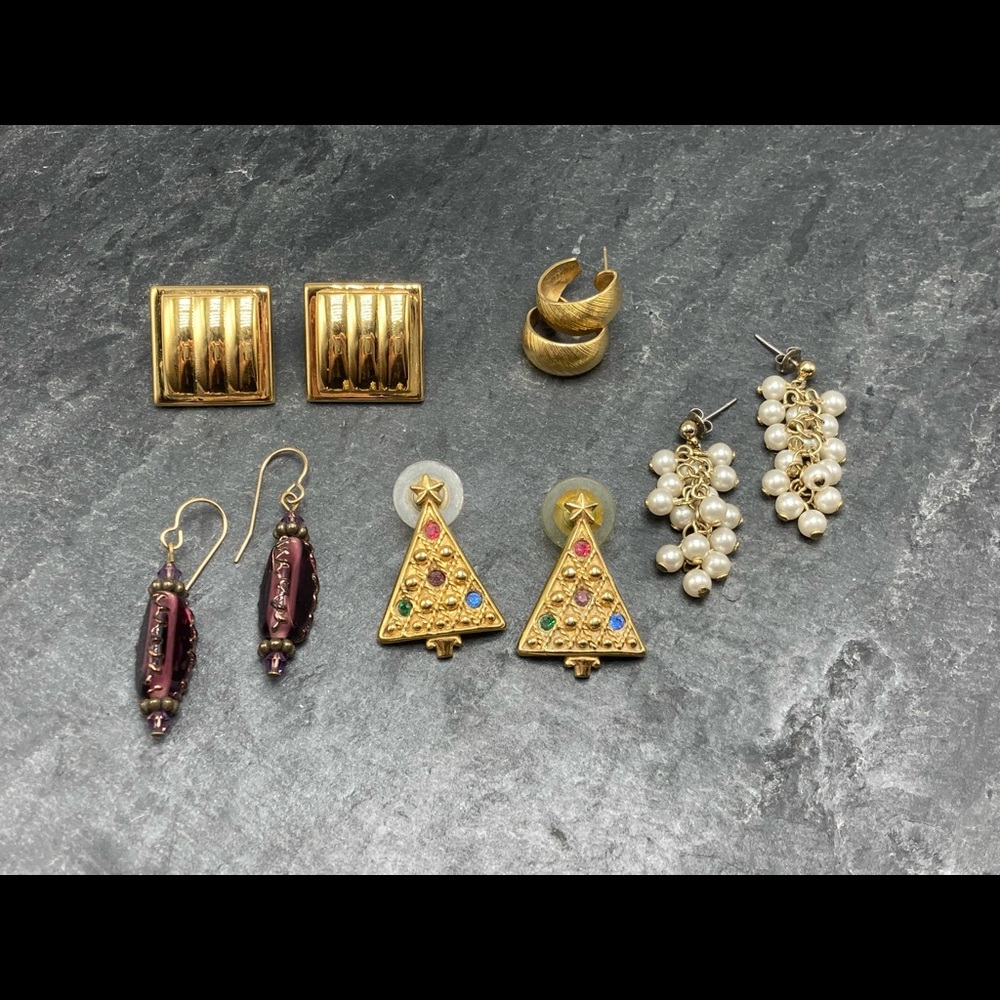 Women’s bundle 5x pairs gold earrings pierced vintage Christmas tree Monet stud